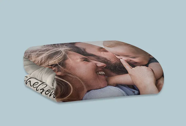 Weihnachtsgeschenke mit Fotos, kreative Ideen zum Basteln Liebevoll personalisierte Weihnachtsgeschenke in der ROSSMANN Fotowelt gestalten. Mit unseren tollen Ideen macht ihr euren Liebsten garantiert eine Freude.