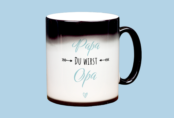 Zaubertasse als Überraschung zur Schwangerschaft Magic Cups mit der Beschriftung ‚Papa du wirst Opa‘ sind witzige individuelle Geschenke zur Geburt für werdende Großeltern.