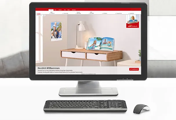 Fotobuch Programm, einfache Installation, kostenlos Die Software für Fotobücher gibt es für Windows und Mac OS. Sie ist leicht zu installieren und bietet tolle Design-Vorschläge für euer Fotobuch.