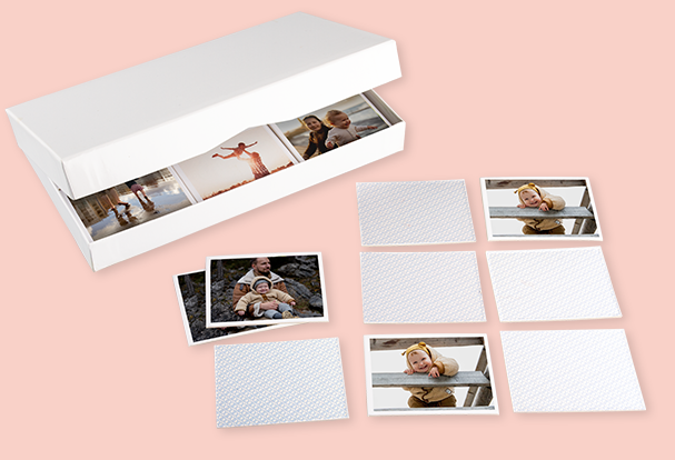 Fotomemo-Spiel mit 2 x 32 Teilen, ab 3 Jahren geeignet Personalisiertes Memo-Spiel mit individuellen Bildern als personalisiertes Ostergeschenk. Spaß für Klein und Groß garantiert!