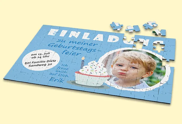 Geburtstagsgeschenk mit Fotos, Puzzle mit Einladung Kreative Fotogeschenke. Geburtstag und die dazugehoerigen Einladungen einzigartig gestalten und die Gaesten mit dem Puzzle vor eine kleine Herausforderung stellen.