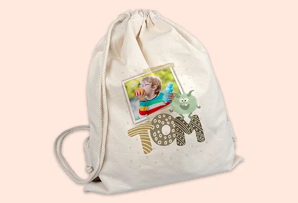 Fotogeschenke Geburtstag, Turnbeutel, Bio-Baumwolle Sportliches Geburtstagsgeschenk mit Fotos wie den Jutebeutel aus 100 Prozent Baumwolle. Jetzt in der ROSSMANN Fotowelt nach Vorlage oder ohne selbst gestalten.