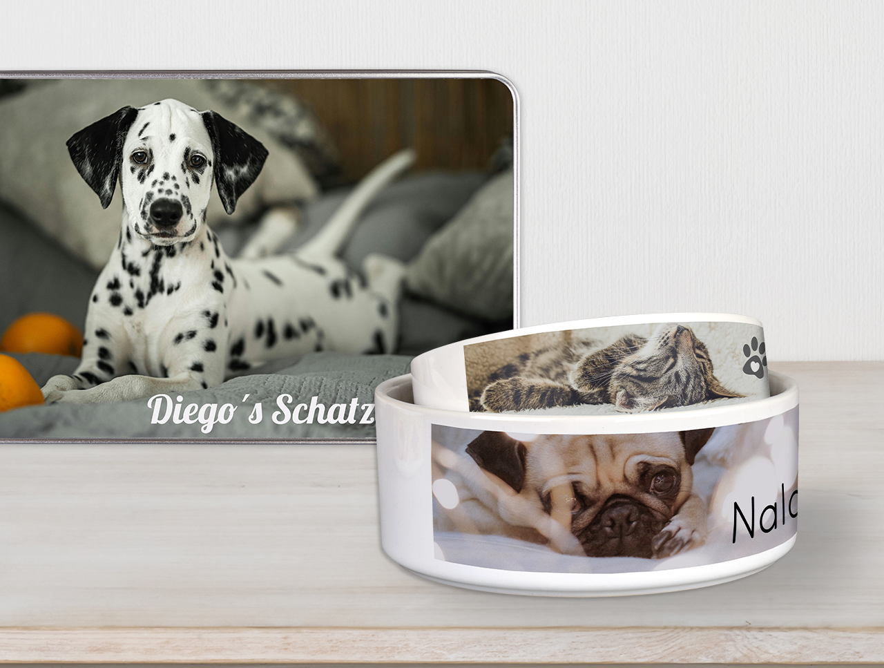 Schöne Geschenke für Hundebesitzer und Katzenliebhaber Hier findet ihr Geschenke für Haustiere, die ihr individuell mit den Fotos eurer Lieblinge gestalten könnt. Ob Futternapf oder Futtermatte, hier ist für jeden etwas dabei.
