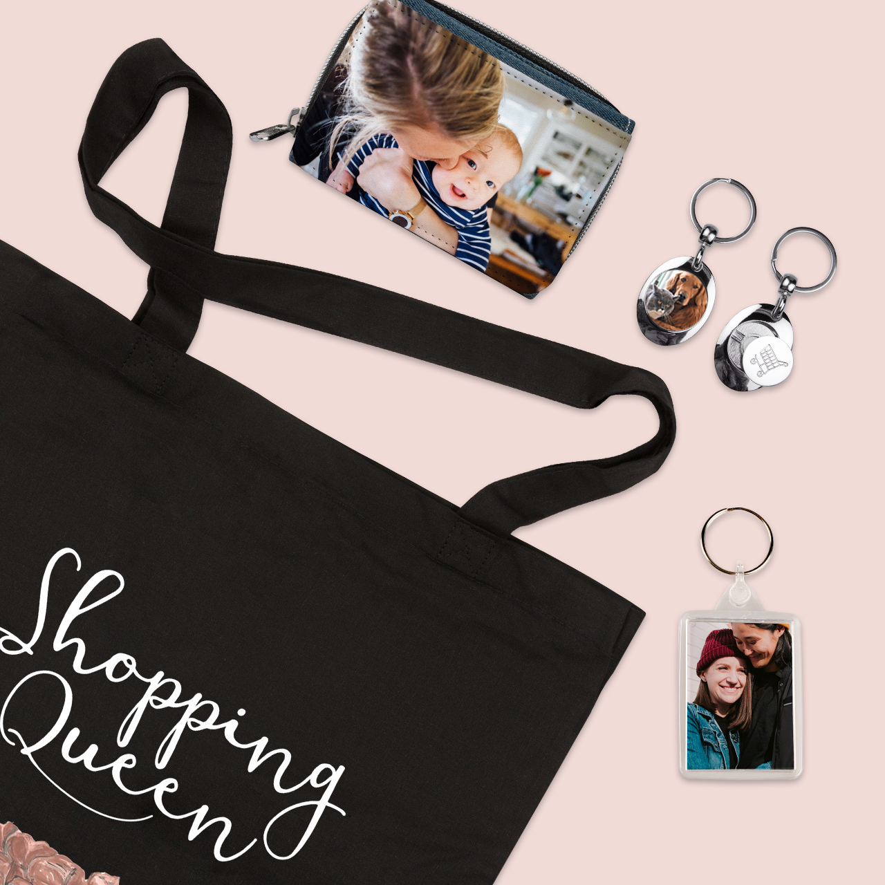 Praktische Deko mit Foto, niedliche Alltagsbegleiter Personalisierte Deko könnt ihr in der ROSSMANN Fotowelt ganz leicht selbst gestalten. Hier findet ihr viele kleine Alltagshelfer vom Einkaufschip bis zur Geldbörse.