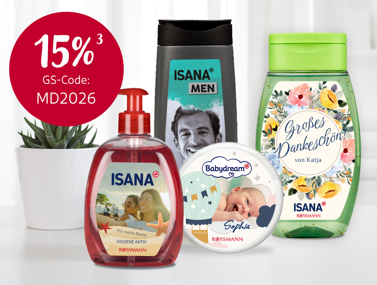 Personalisiertes Duschgel und Shampoo mit MEIN DESIGN Mit MEIN DESIGN von ROSSMANN könnt ihr euer Duschgel mit Foto gestalten. Einfach Lieblingsfotos hochladen und auf verschiedene Produkte drucken lassen.