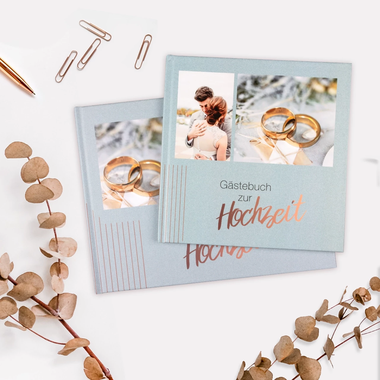 Gästebuch zur Hochzeit, Premium-Matt-Optik Wenn ihr ein Gästebuch gestaltet, könnt ihr zwischen dem quadratischen Format und der A4-Größe im Querformat wählen. Ihr könnt das Format vorm Bestellen ändern.