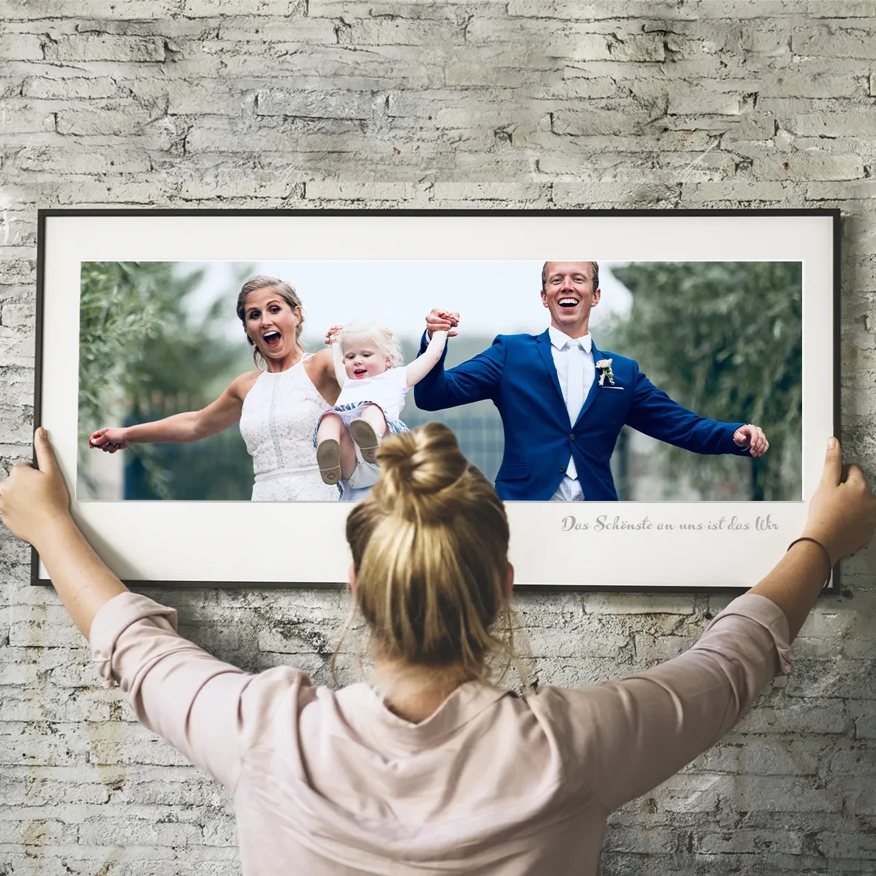 Foto als Poster im Panoramaformat, toller Blickfang Poster selbst gestalten und besondere Momente gekonnt in Szene setzen. In der ROSSMANN Fotowelt gibt es euer Foto als Poster in verschiedenen Formaten.