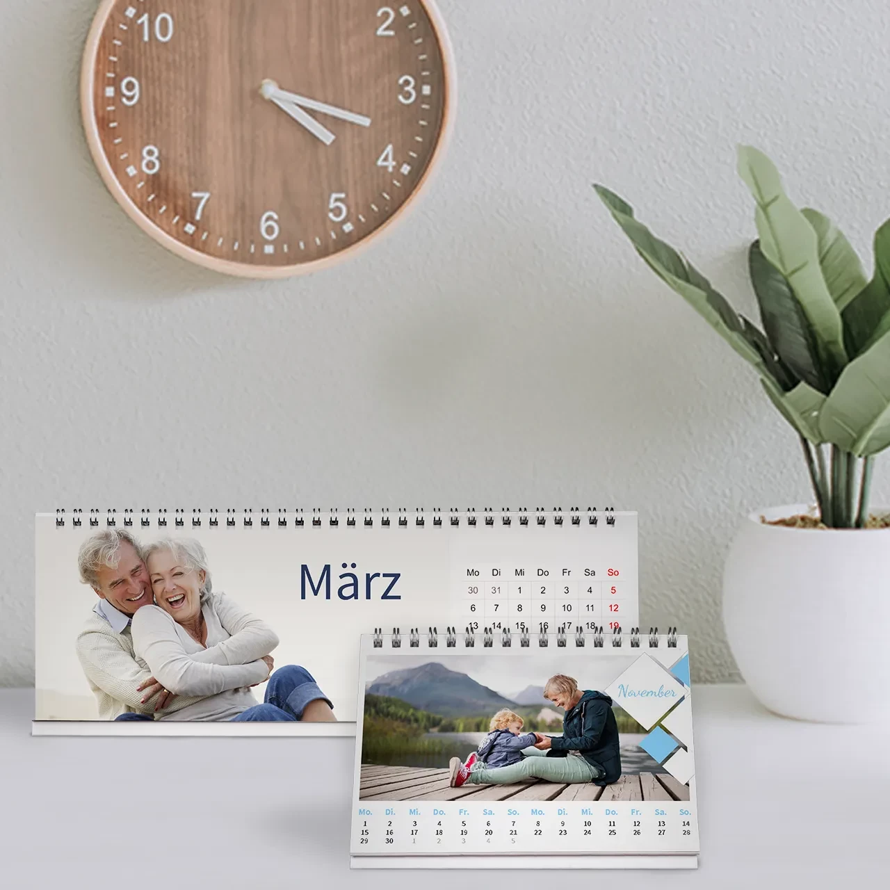 Tischkalender, verschiedene Formen, Formate und Größen In der ROSSMANN Fotowelt einen Foto-Tischkalender zu gestalten, ist spielend leicht. Wählt eure Variante, euer Format, eure Wunschmotive und die Bestellmenge.