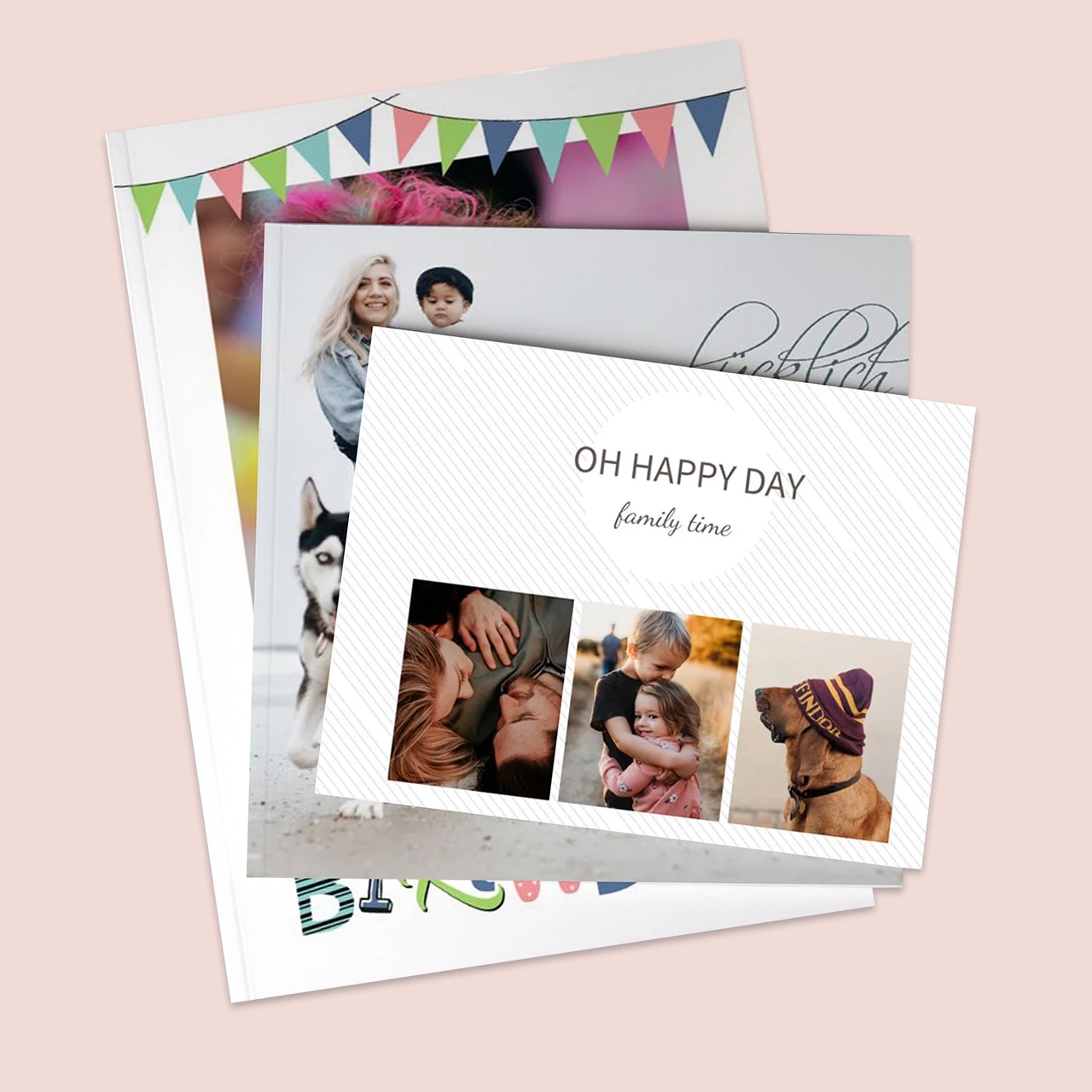 Fotobuch A4 Softcover, verschiedene Größen und Formate Ein Fotobuch mit Softcover ist in der ROSSMANN Fotowelt einfach zu erstellen. Dank vieler Formate, Größen und Vorlagen könnt ihr ganz nach euren Vorstellungen gestalten.