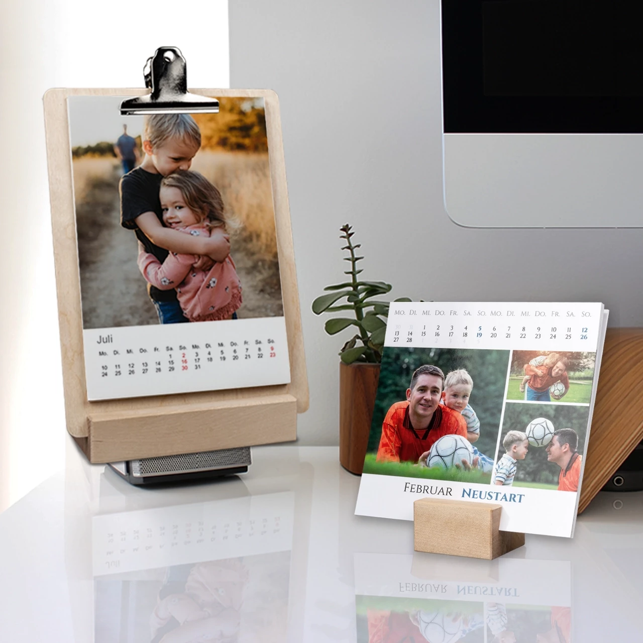 Fotokalender für Tisch und Wand, verschiedene Designs Um eurem Schreibtisch eine persönliche Note zu verleihen, könnt ihr einen Tisch Kalender selbst gestalten.