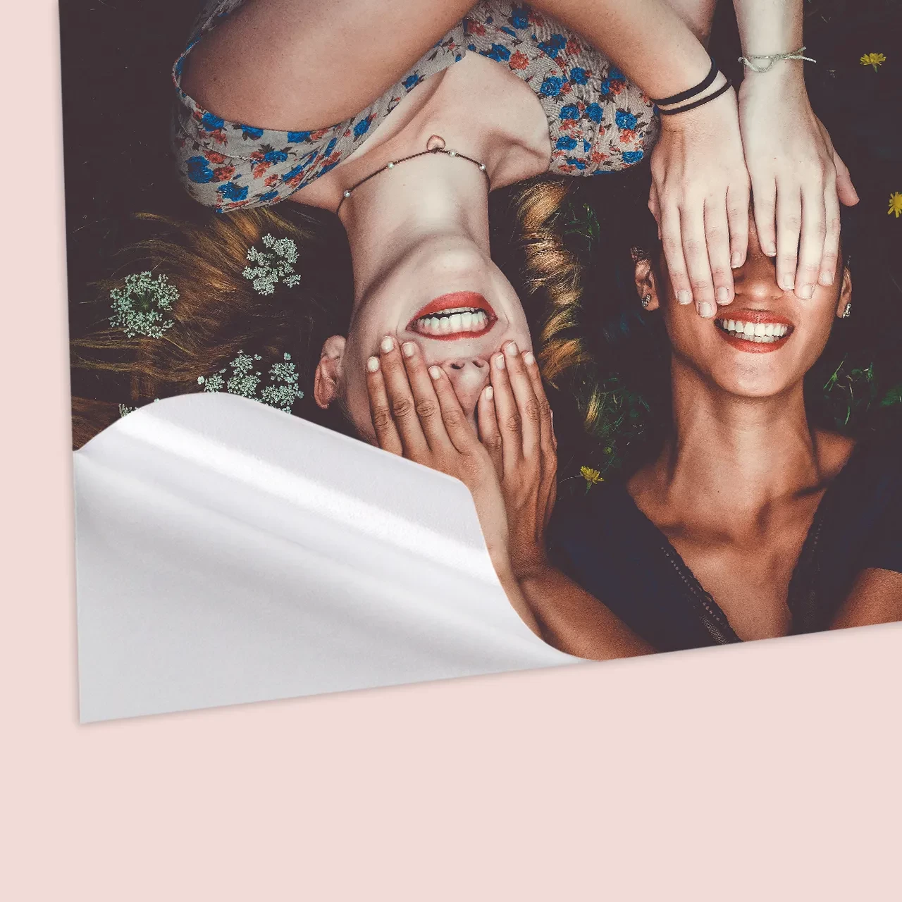 Selbstklebende Bilder, haftet auf fast allen Oberflächen Personalisierte Poster sind in der ROSSMANN Fotowelt in verschiedenen Größen und Formaten erhältlich. Jetzt passende Konfiguration wählen und bestellen.