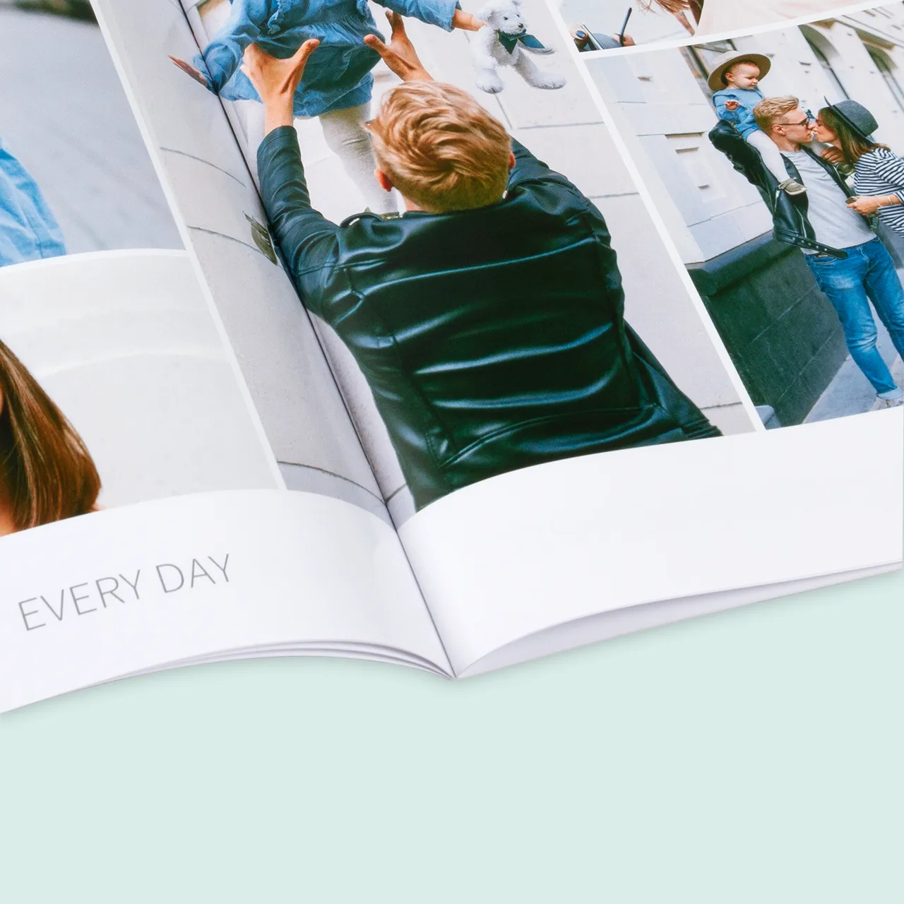 In der ROSSMANN Fotowelt könnt ihr ein Mini-Fotoheft drucken lassen und eure schönsten Erinnerungen immer griffbereit halten. Jetzt individuell erstellen! Mini-Fotoheft erstellen, quadratisch oder A4-Format