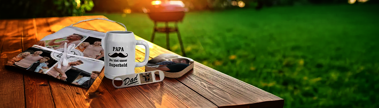 Personalisierte Fotogeschenke zum Vatertag – kreative Geschenkideen für Papa Fotogeschenke zum Vatertag personalisiert mit Bierkrug, Schürze, Flaschenöffner und Untersetzer