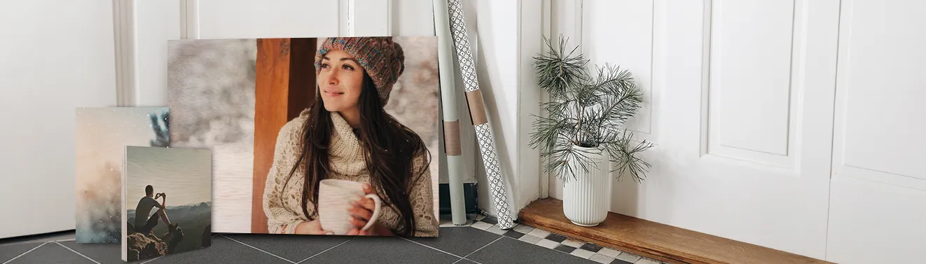 Hochwertige ROSSMANN Wandbilder, Varianten- & Größenauswahl An der Wand hängen stilvolle Fotoleinwände. Erstellt hier Wandbilder mit euren Fotos für individuelle Dekorationen.