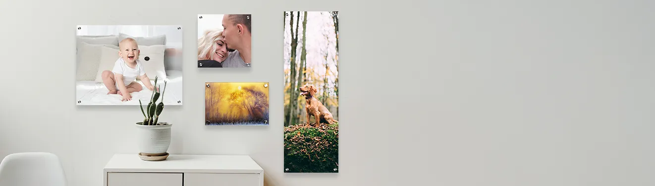 Hochwertige ROSSMANN Wandbilder, Varianten- & Größenauswahl An der Wand hängen stilvolle Fotoleinwände. Erstellt hier Wandbilder mit euren Fotos für individuelle Dekorationen.