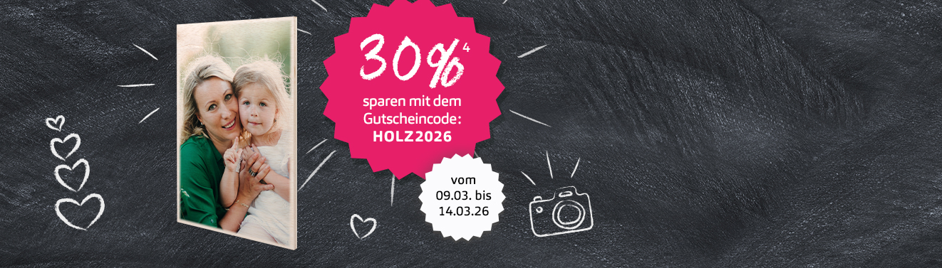 Holz Foto online bestellen, Format- und Größenauswahl Ein auf Holz gedruckte Fotos mit Familienmotiven als natürliche, rustikale Dekoration.
